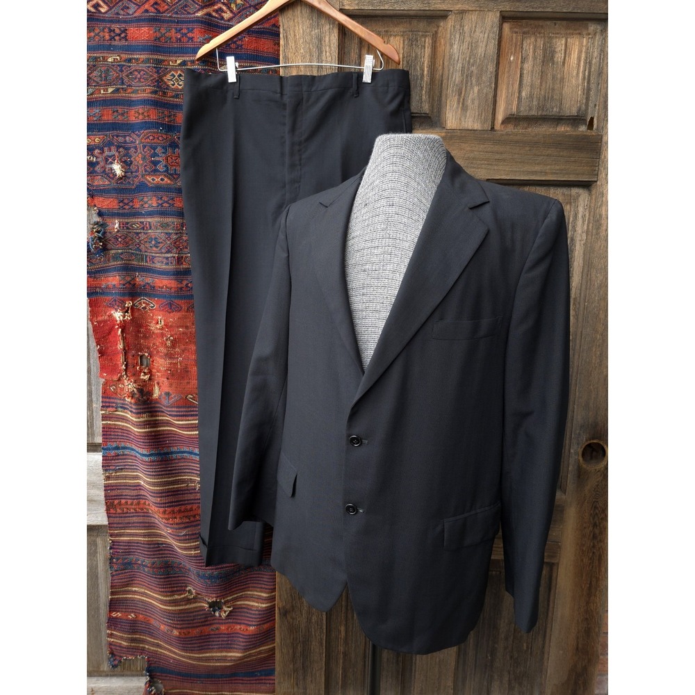 Vintage 1960s Mansfield Clothes Black Worsted Wool Two-Button Men's Suit 44